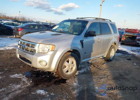 2010 Ford Escape Xlt z USA, uszkodzony, nr VIN 1FMCU9DGXAKD25026